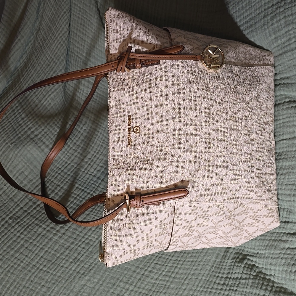 Michael Kors White and Tan Monogram Bag , NWOT